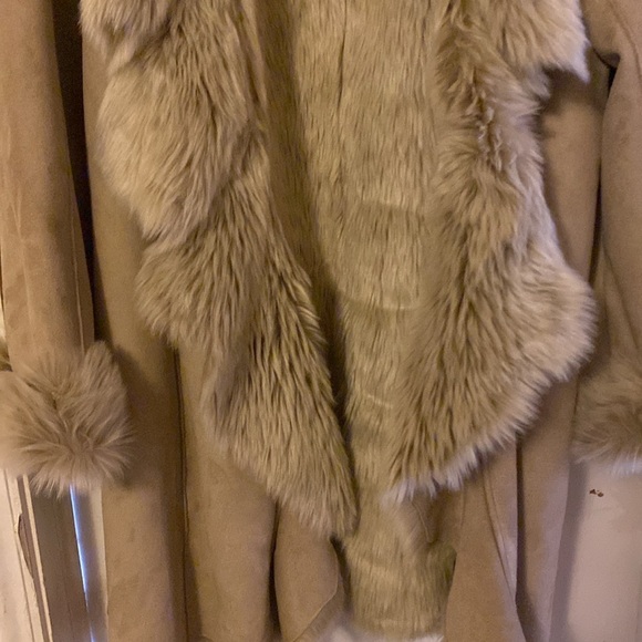 Full Size Shear Faux Fur Coat - Picture 3 of 4